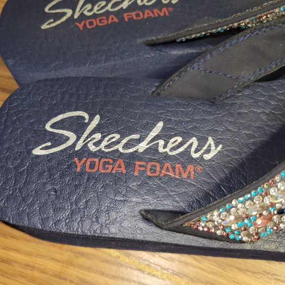 Skechers Women's Yoga Foam Flip Flop Wedge Sandals Blue Navy size 9 - Picture 3 of 4